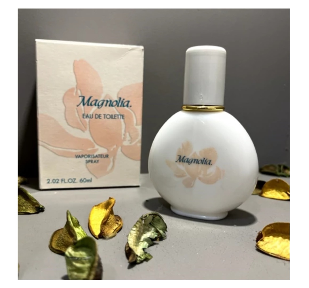 ادکلن زنانه مگنولیا اصل ( نوستالژی ) با حجم 60 میل