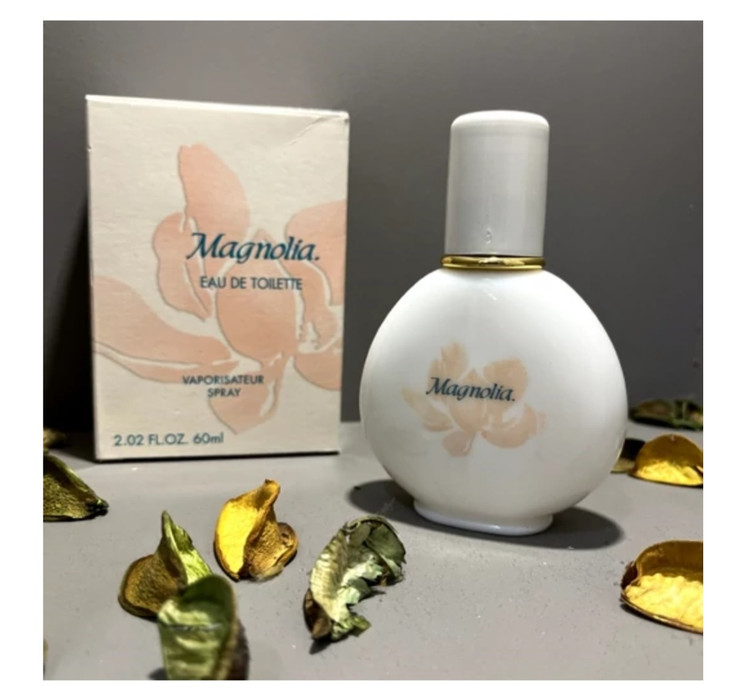 ادکلن زنانه مگنولیا اصل ( نوستالژی ) با حجم 60 میل